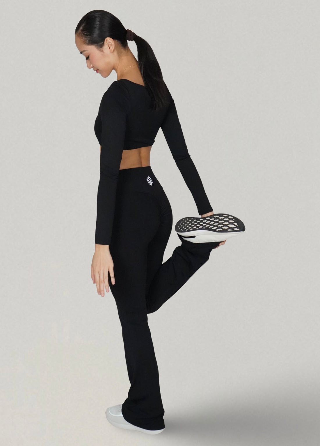 Smooth Sculpt Flare Leggings