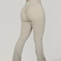 Smooth Sculpt Flare Leggings